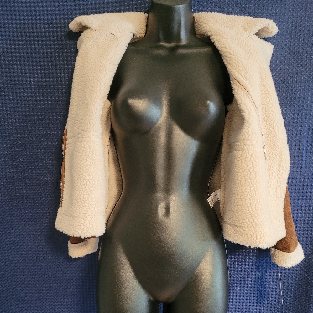 CLOSET CLEAROUT! Art Class Tan Sherpa Jacket NWT - Picture 4 of 7